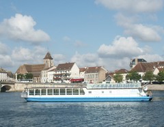 Sortie groupe en autocar pour un déjeuner-croisière à Saint-Jean-de-Losne