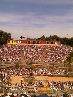 Parc_de_loisirs-Puy_du_Fou.jpg