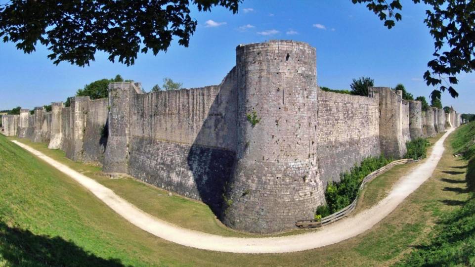Provins au temps des troubadours