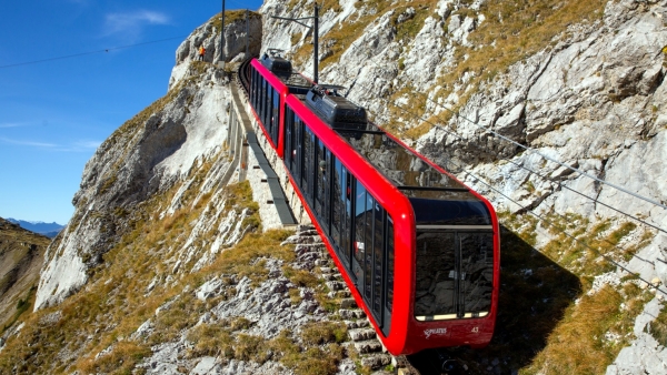 Voyage trains suisses d'exception en autocar