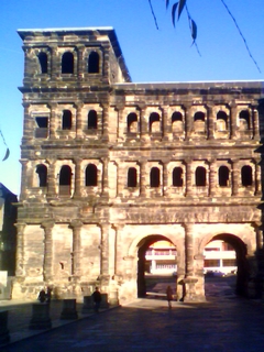 Porta_Nigra_Treves_Rhenanie-Palatinat.jpg